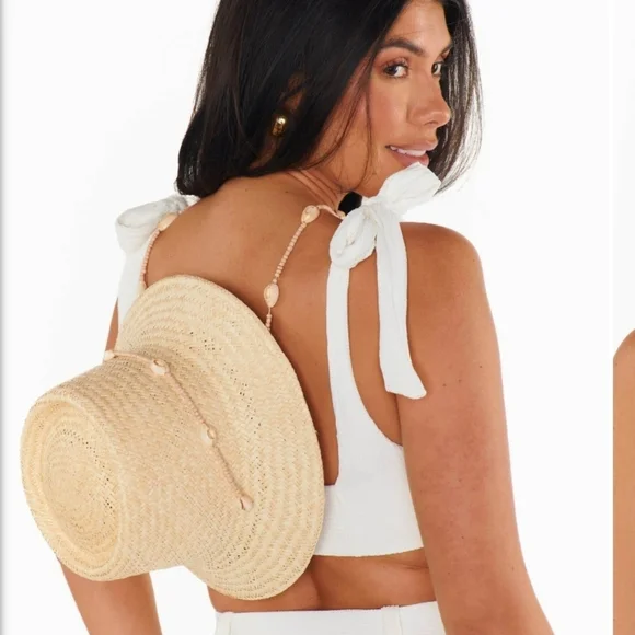 New Wyeth Seashell-Embellished Chin Strap Natural Straw Bucket Hat One Size NWT